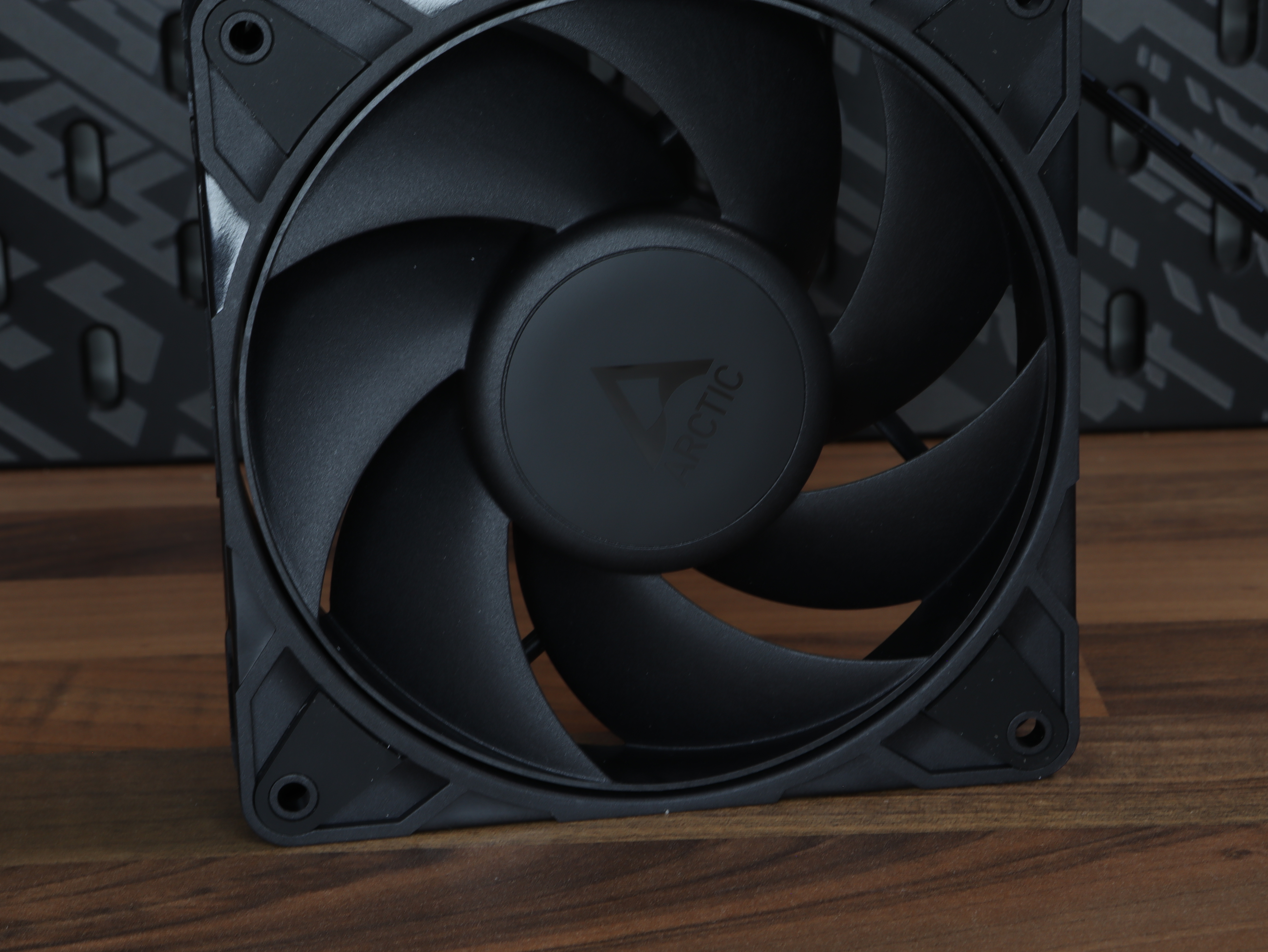 SOTA cooling Pro fan microcontroller P12 RPM high blæser static performance.JPG